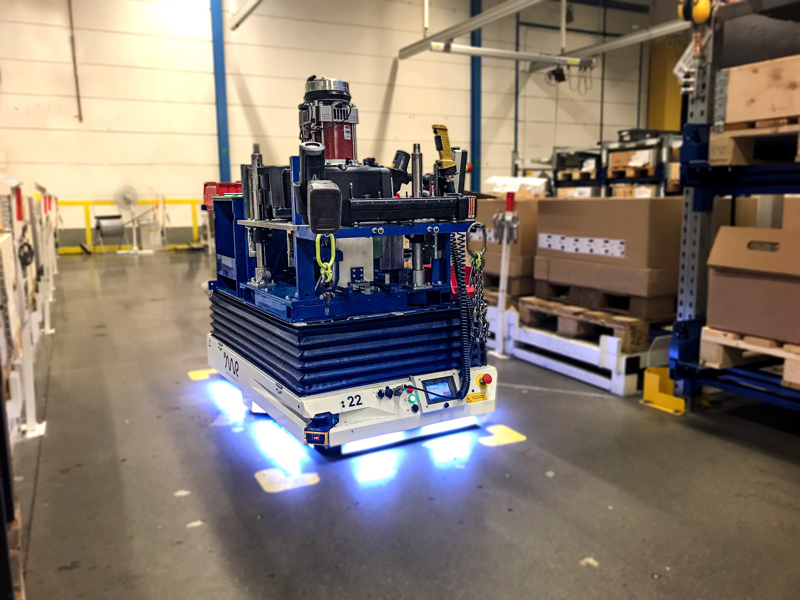Erfolgreiches In-Process-Charging bei Toyota Material Handling – wireless charging – toyota – mir – pohlcon Erfolgreiches In-Process-Charging bei Toyota Material Handling - wireless charging - toyota - mir - pohlcon