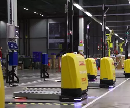wiferion-lowpad-logimat2022 logimat 2022 - lowpad - wiferion charging station - DHL RICOH - opportunity charging